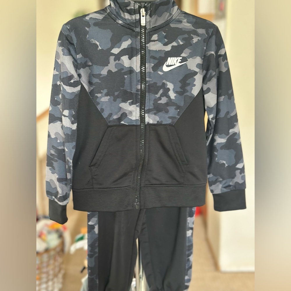 Nike track suit